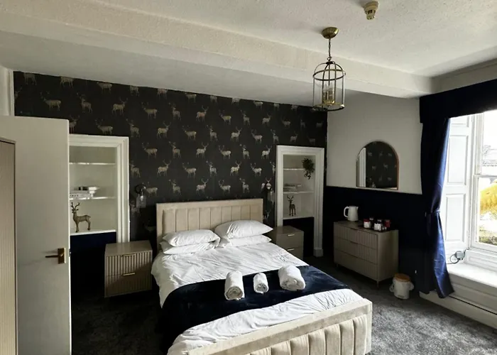 The Golden Lion Hotel Leyburn