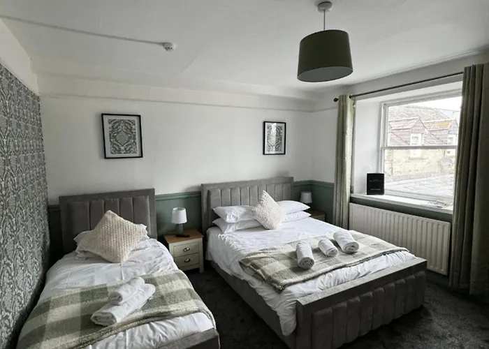 The Golden Lion Leyburn